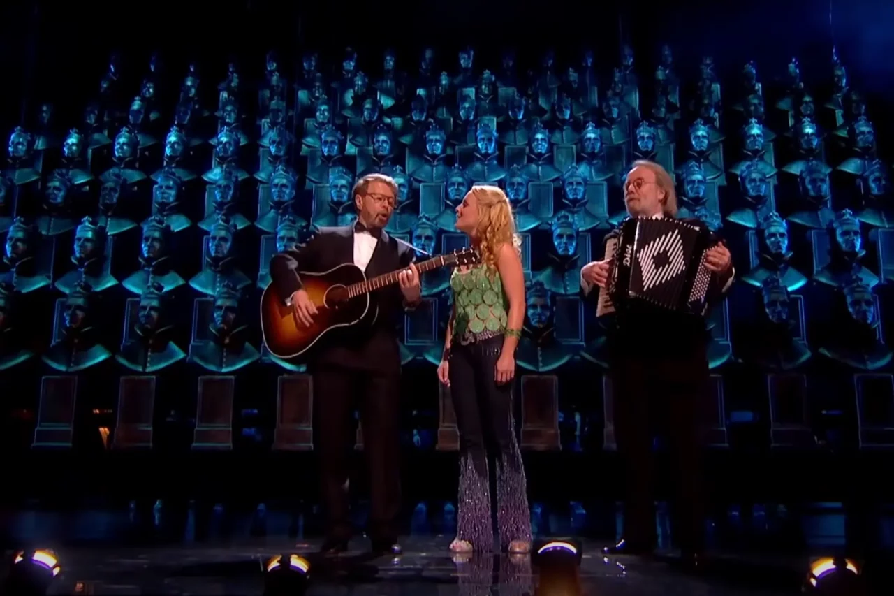 Benny Andersson, Björn Ulvaeus and MAMMA MIA! London at the 2014 Olivier Awards screen grab